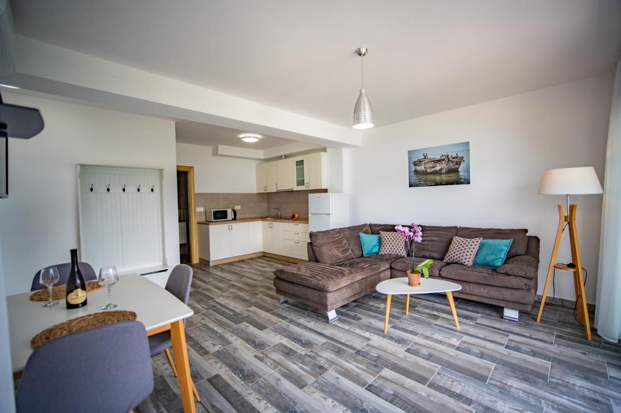 Apartments Edera Τίβατ Εξωτερικό φωτογραφία